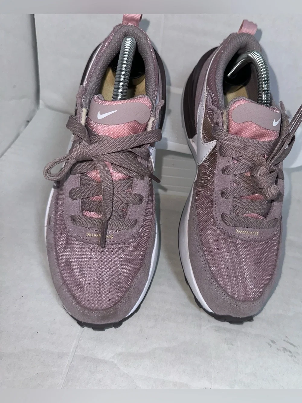 Nike Waffle One Fuchsia Girls Size 2.5Y Pink Walking Running Shoes Sneakers